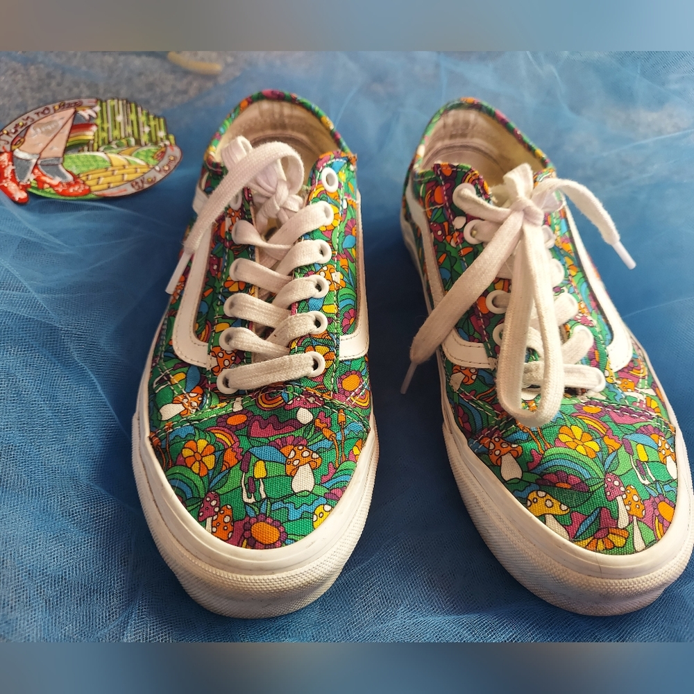 Vans size 8